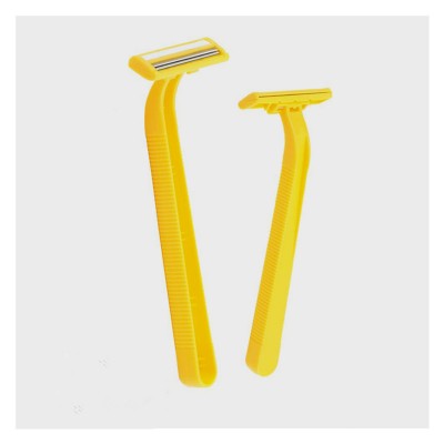 D206L Yes Disposable and Twin Blade Feature 2 blade razor with strip